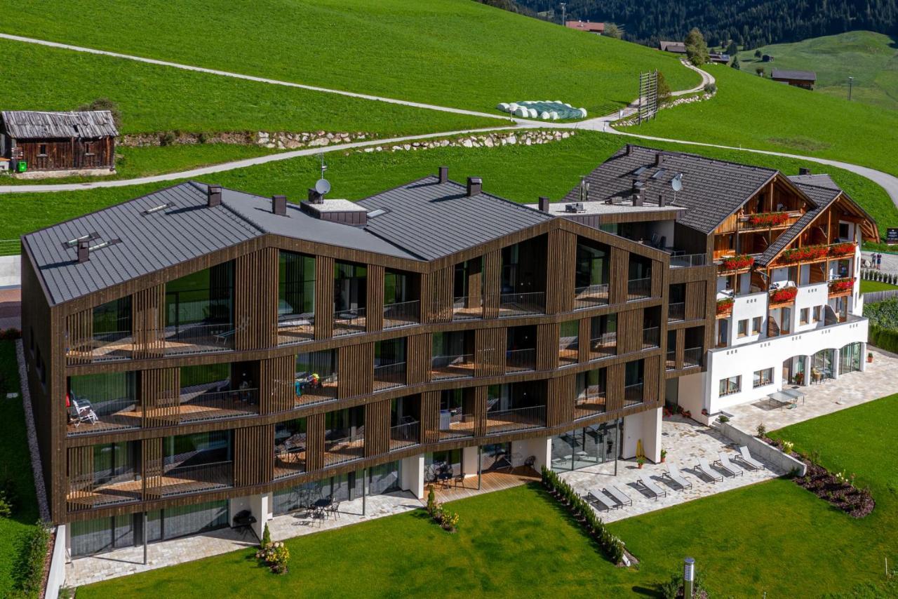 Mountain Residence Montana Санта-Маддалена-ин-Казиес Экстерьер фото